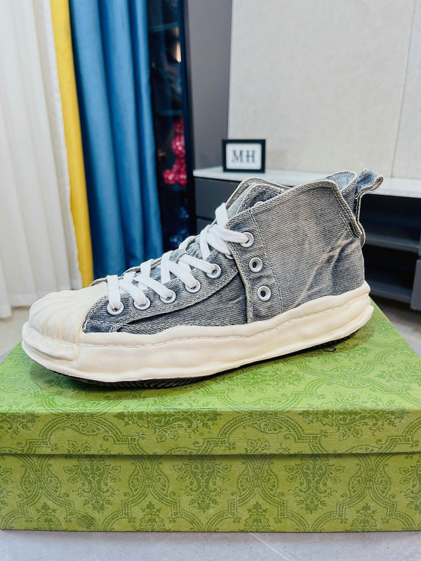 men gucci shoes-558